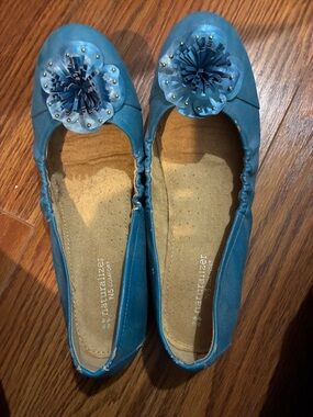 Naturalizer Teal Floral Ballet Flats